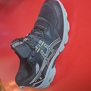 ASICS Gel Venture 8 Gym Shoes Size 8.5 WIDE